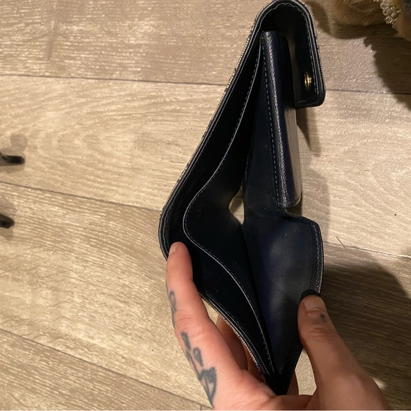 Authentic Louis Vuitton Min Lin Wallet - Picture 13 of 16